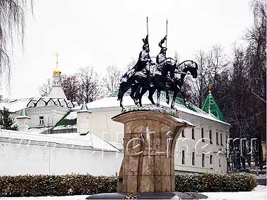 Переход на страницу об экскурсии в город Дмитров Московской области Переход на страницу об экскурсии в город Дмитров Московской области